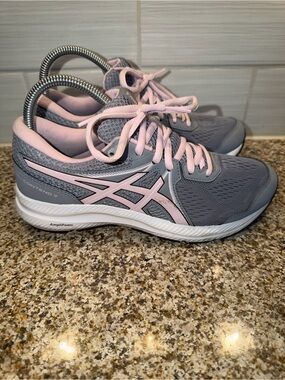 ASICS Gray & Pink Women's Athletic Running Shoes